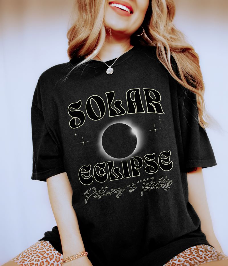 Solar Eclipse, Pathway to Totality T-shirt