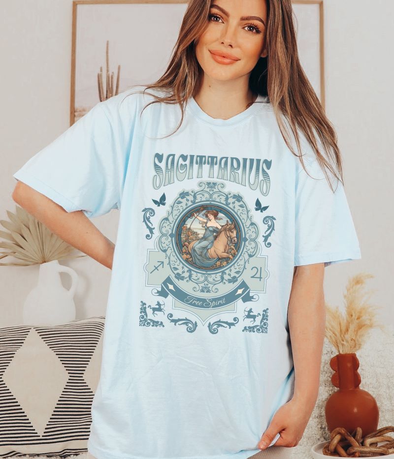Sagittarius Vintage Style T-shirt
